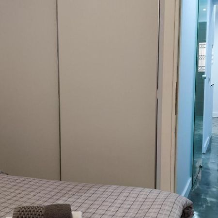 New Apartment With A Separate Entrance Near The Subway. Athena Bagian luar foto