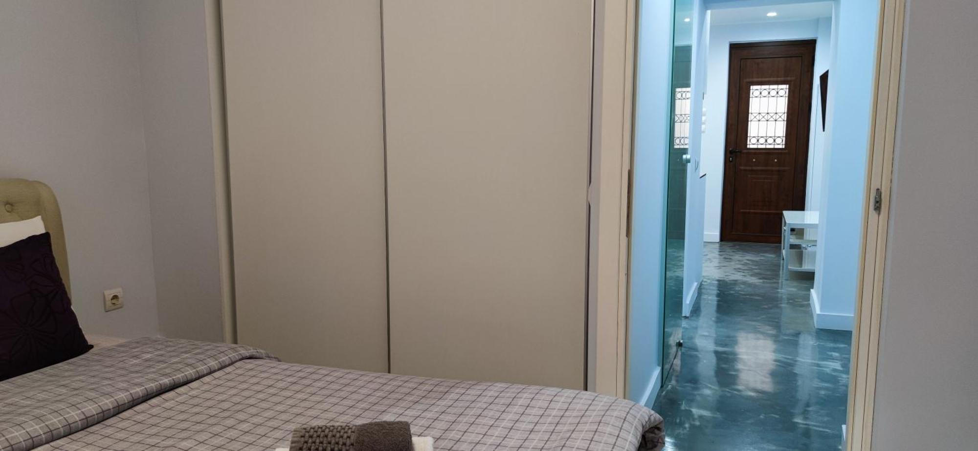 New Apartment With A Separate Entrance Near The Subway. Athena Bagian luar foto