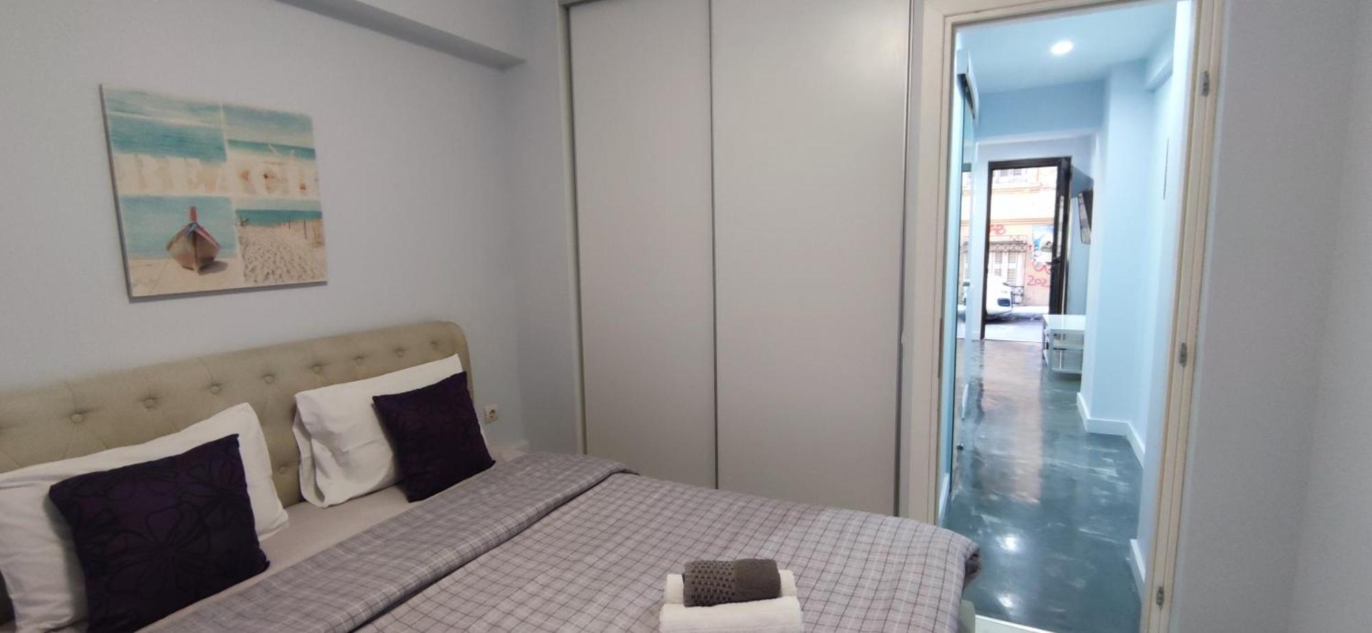 New Apartment With A Separate Entrance Near The Subway. Athena Bagian luar foto