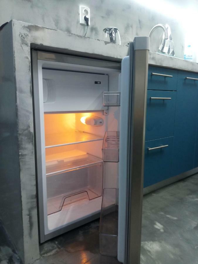 New Apartment With A Separate Entrance Near The Subway. Athena Bagian luar foto